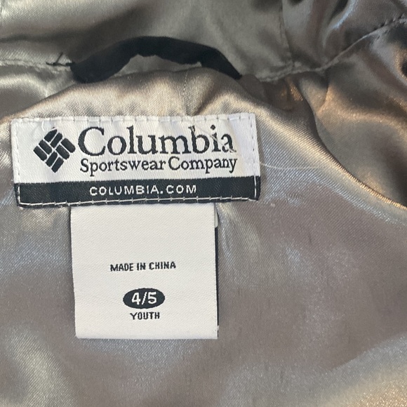 Size 4/5 Columbia black vest - Picture 5 of 7